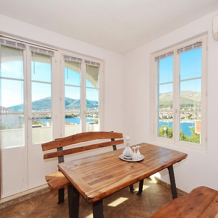 Apartment Poseidon Trogir Room photo